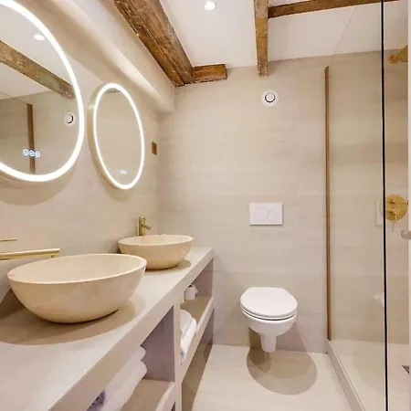 Superbe 4 Bdr 15p Sentier Grand Rex *